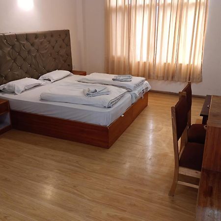 Hotel Dimbir Regency Léh Exteriér fotografie